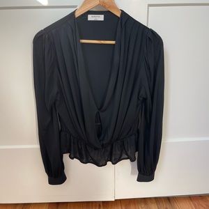 Aritzia Babaton Blouse size S